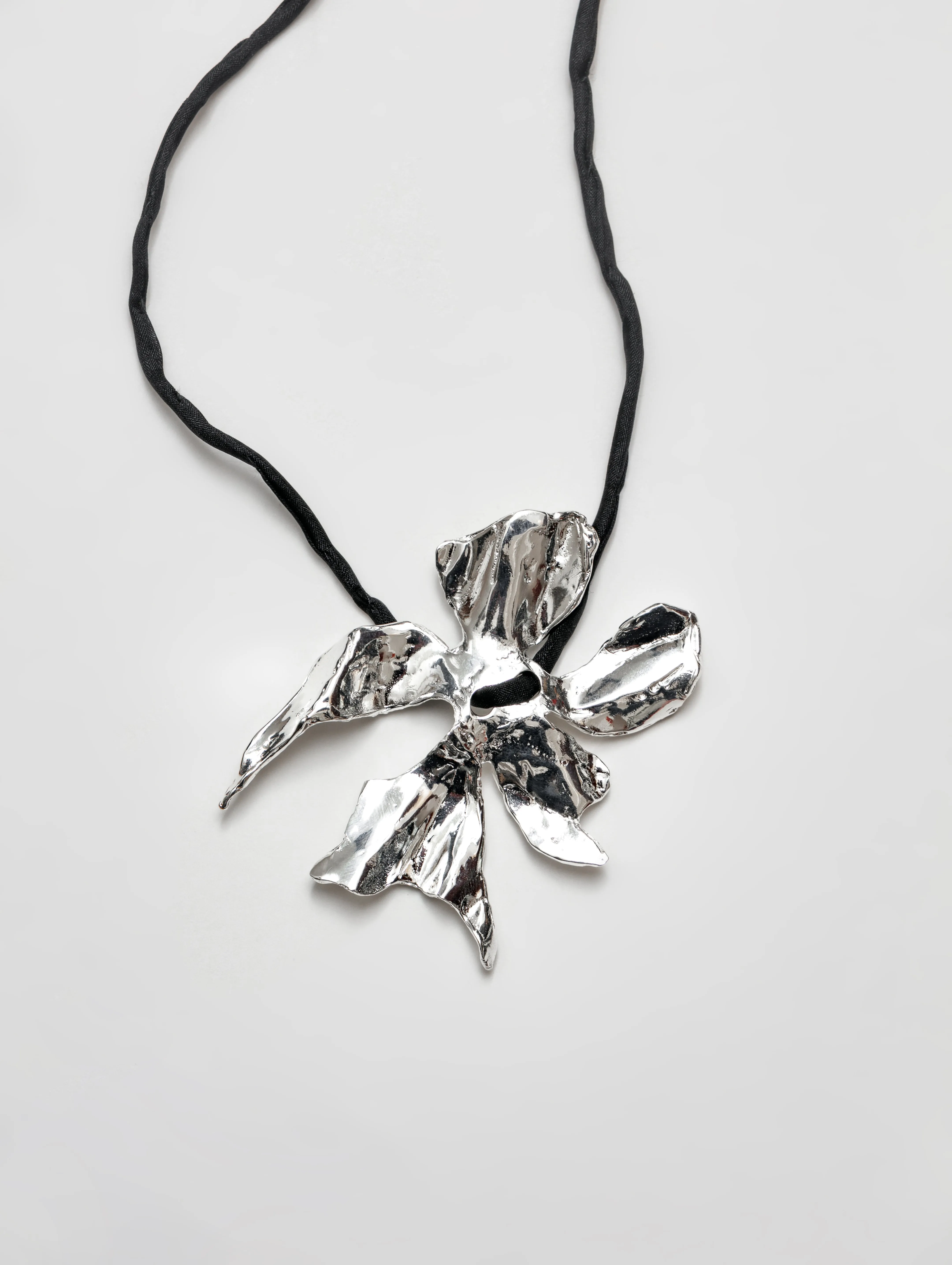 Flower Cord Necklace in Black