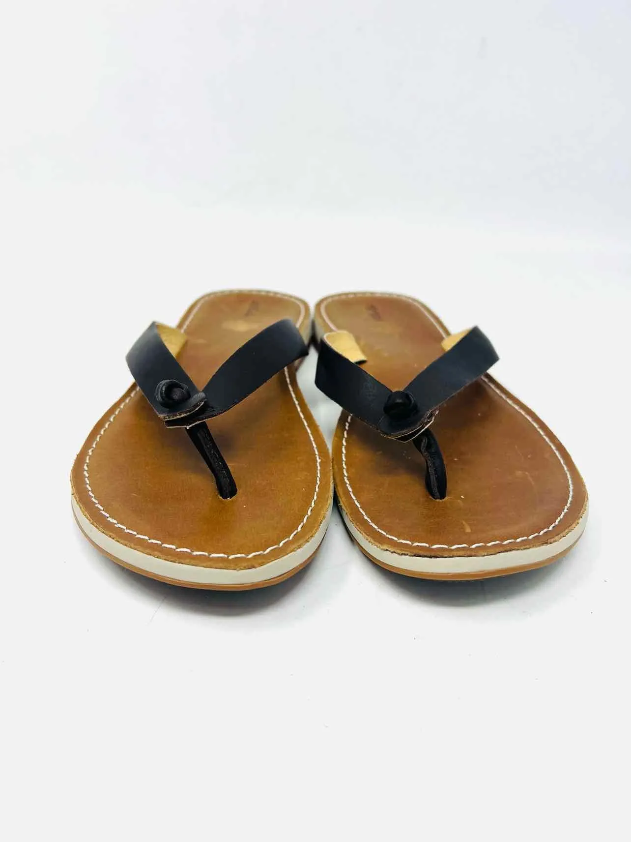 OluKai Size 7 Chocolate Leather Shoes Flip Flops